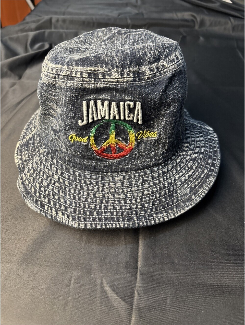 Jamaica Good Vibes Peace Sign Bucket Hat